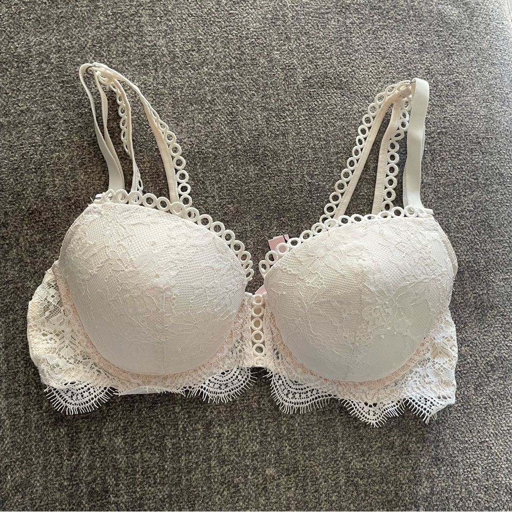 Victorias Secret Demi Lace Bra